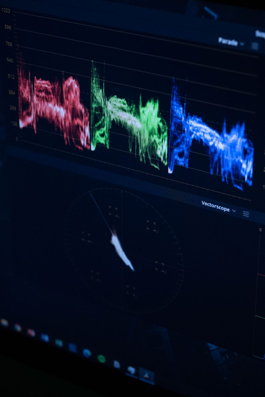 waveform screen display on a monitor